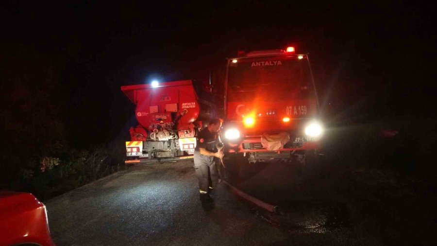 Manavgat’taki Yangında 8 Dönümlük Tarım Arazisi Zarar Gördü