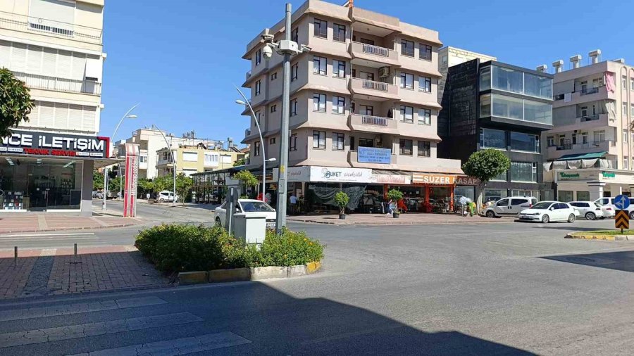 Aynı Kavşakta 1 Saat Arayla 2 Motosiklet Kazası: 1 Yaralı