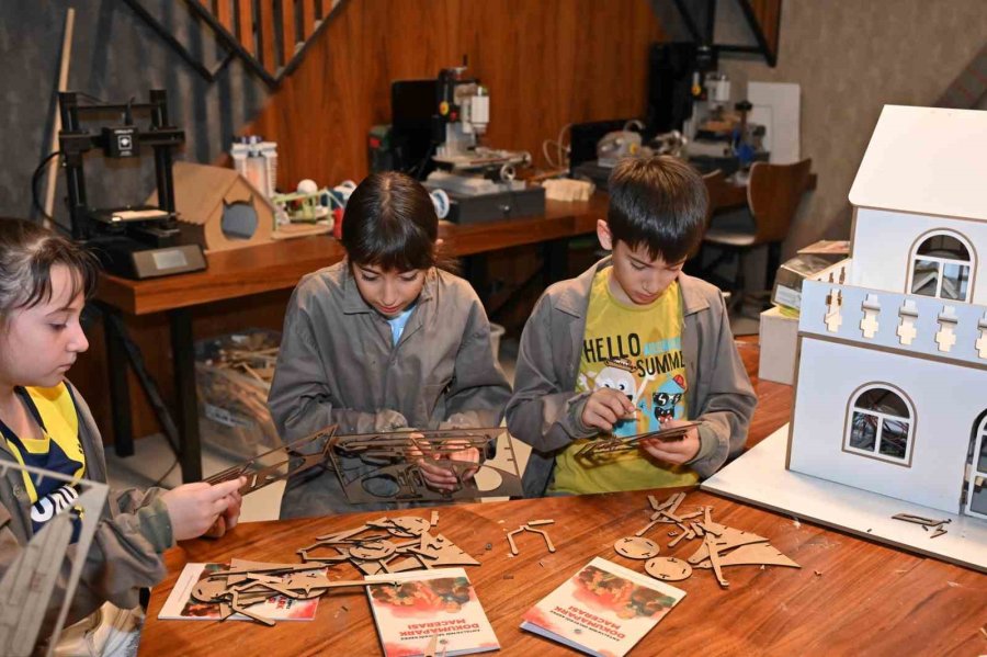 Kepez’den Çocuklara Bilim Dolu Tatil Fırsatı