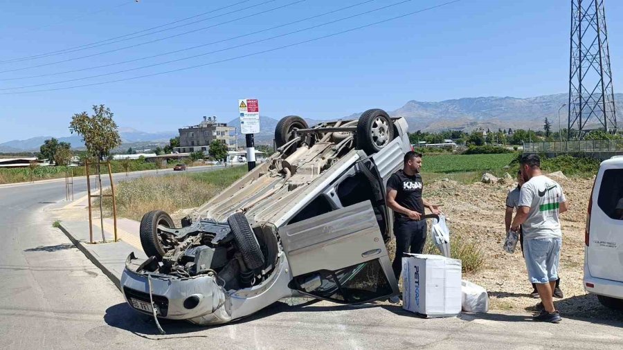 Takla Atıp Sürüklenen Araçtan Burnu Bile Kanamadan Çıktı