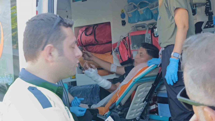 Motosikletle Kaza Yapıp Yaralandı, Polise ’bisikletle Yaptım’ Dedi