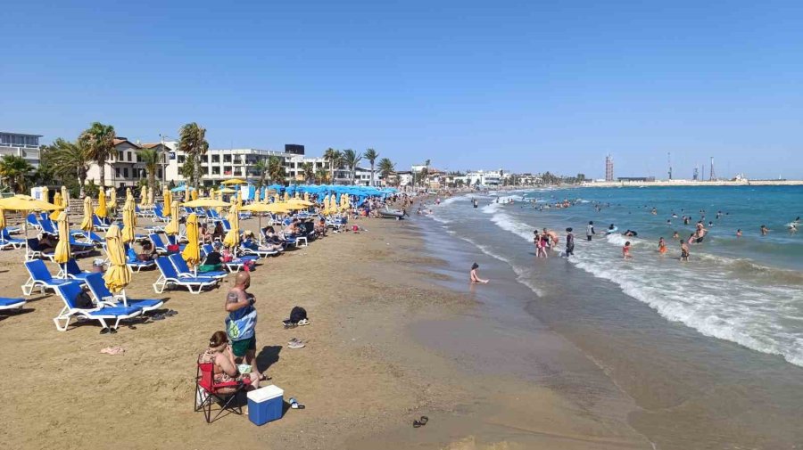 Mersin’de Sıcaklıklar Arttı, Sahillerde Yoğunluk Yaşandı