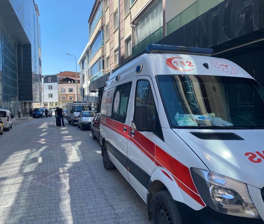 Gurbetçi Vatandaş Evinde Ölü Bulundu