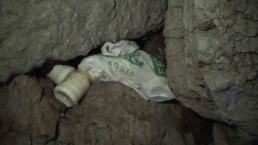 Antalya’nın Toros Dağlarındaki Doğal Buzdolabı