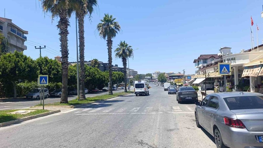 Antalya’da Turistlerin Ayağını Yerden Kesen Kaza