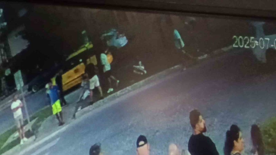 Antalya’da Turistlerin Ayağını Yerden Kesen Kaza