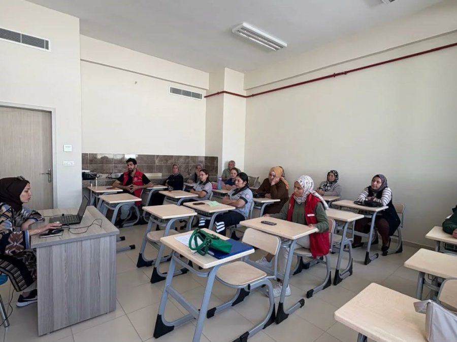 Bozkır’da Finansal Okuryazarlık Ve Aile Değerleri Eğitimi Düzenlendi