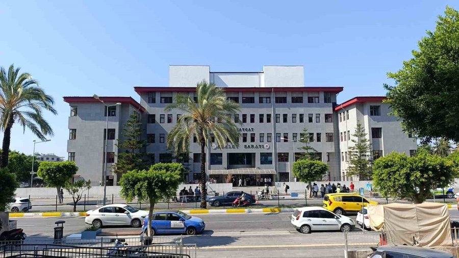 Manavgat Belediyesi’ndeki Rüşvet, İrtikap Ve Zimmet Operasyonunda Şüpheliler Adliyeye Sevk Edildi
