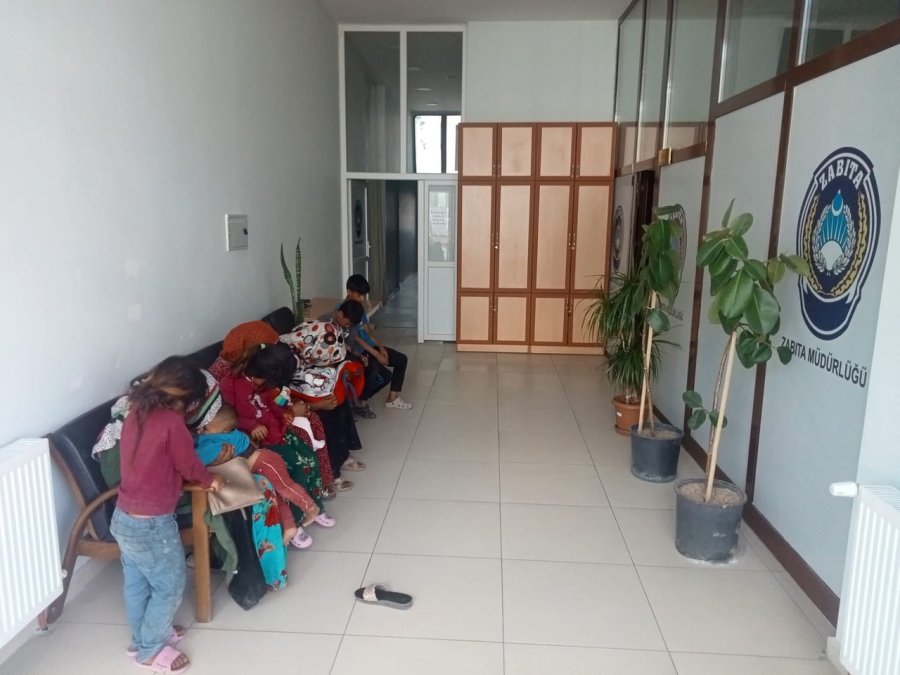 Kulu’da Dilenciler İlçe Dışına Çıkarıldı