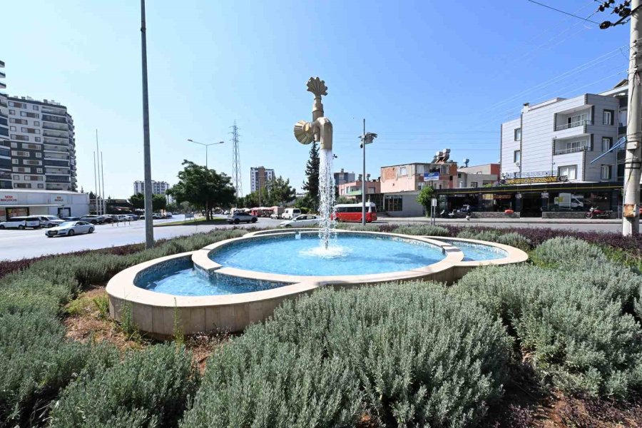 Mersin Yaza Renkli Girdi