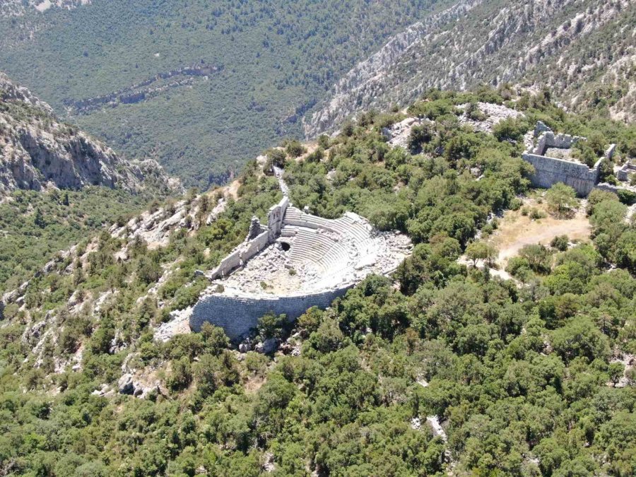 Termessos’ta Tarih Gün Yüzüne Çıkıyor: Antik Kentte İlk Kazı Başladı
