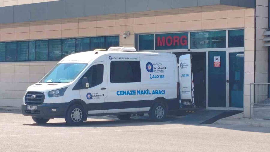 Bir Ay Önce Nişanlanan Genç, Kaynak Yaparken Kalp Krizi Geçirdi