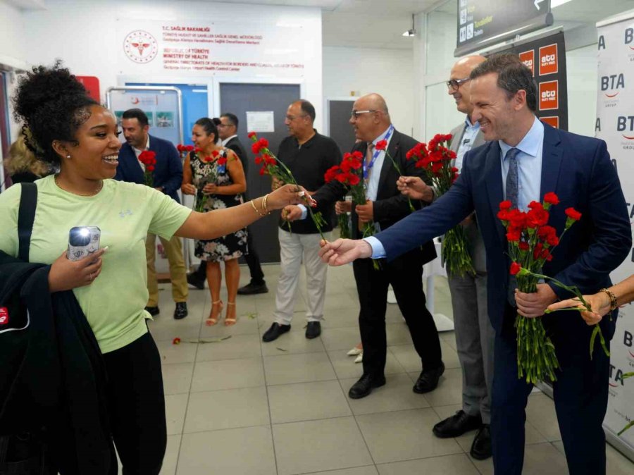 Amsterdam’dan Gazipaşa-alanya Havalimanı’na İlk Uçuş Gerçekleştirildi