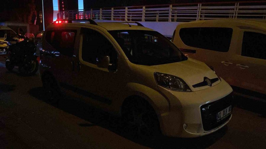 Alkollü Sürücü Polisten 1 Saat Kaçtı, Yakalanınca Ehliyetinin Alkolden Geri Alındığı Ortaya Çıktı