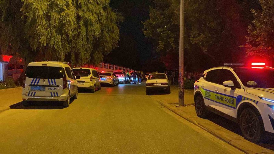 Alkollü Sürücü Polisten 1 Saat Kaçtı, Yakalanınca Ehliyetinin Alkolden Geri Alındığı Ortaya Çıktı