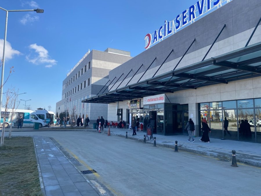 Hava Ambulansı Böbrek Hastası İçin Havalandı