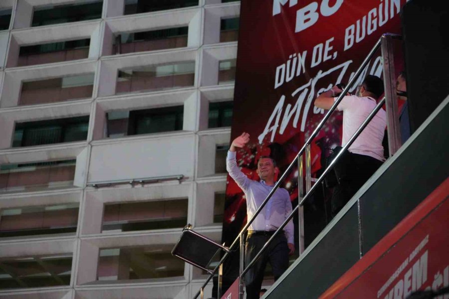 Özgür Özel’den Antalya’da Miting