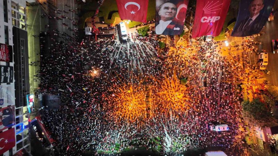 Özgür Özel’den Antalya’da Miting
