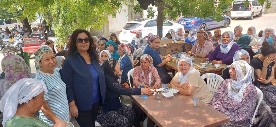 Tarsus’ta İmece Usulü Aşure İkramı