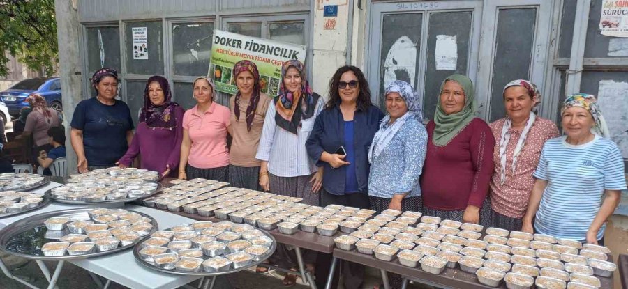 Tarsus’ta İmece Usulü Aşure İkramı