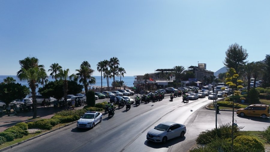 Alanya’da Denetimlerde 2 Bin 140 Sürücü Ve Yolcuya Cezai İşlem Uygulandı