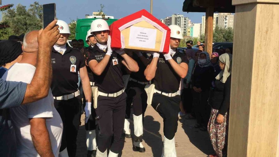 Kazada Hayatını Kaybeden Özel Harekat Polisi Son Yolculuğuna Uğurlandı
