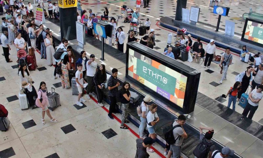 Antalya’ya Havayolu İle Son 5 Yılda En Çok Girişi Yapılan Temmuz Günü Rekoru Kırıldı