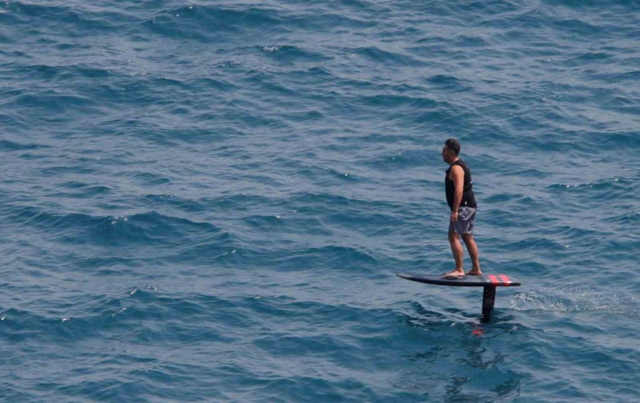 Antalya’nın Simgesi Beydağları Nem Bulutu Arasında Kayboldu