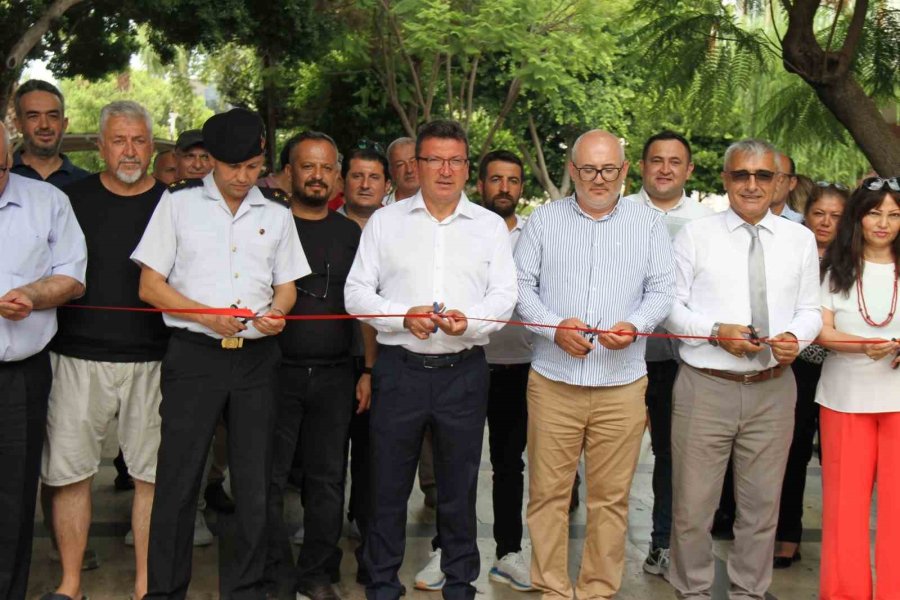 Serik’te "15 Temmuz Demokrasi Ve Millî Birlik Günü" Anısına Fotoğraf Sergisi Açıldı