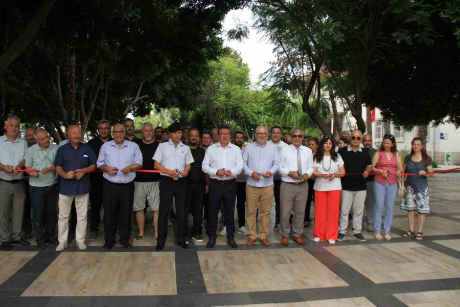 Serik’te "15 Temmuz Demokrasi Ve Millî Birlik Günü" Anısına Fotoğraf Sergisi Açıldı