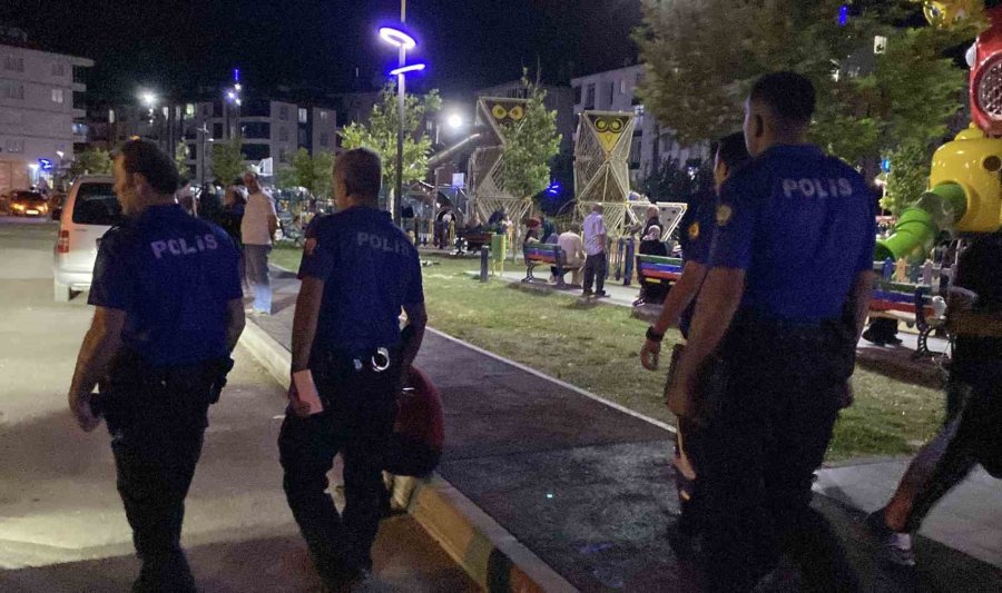 Aksaray’da Asayiş Ekipleri Park Ve Bahçelerde Kuş Uçurtmuyor