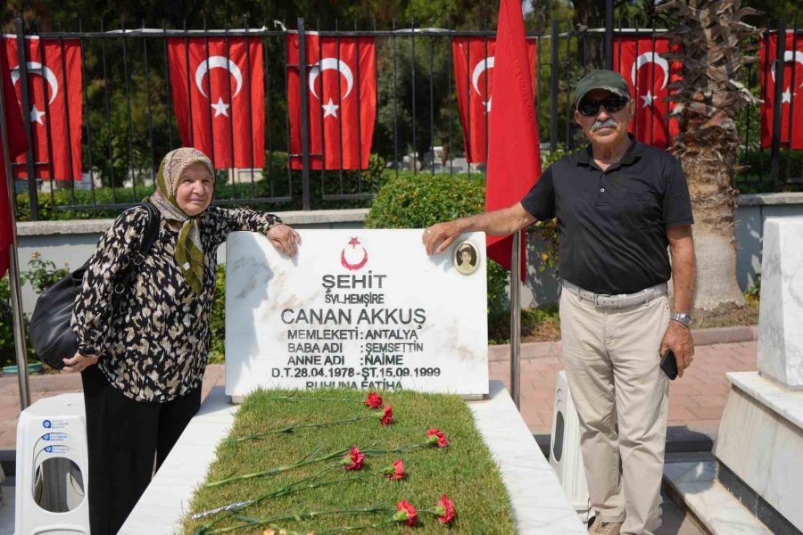 Antalya’da Şehit Annelerinin Gözüyaşlı Duaları 15 Temmuz’un Acısını Tazelendi