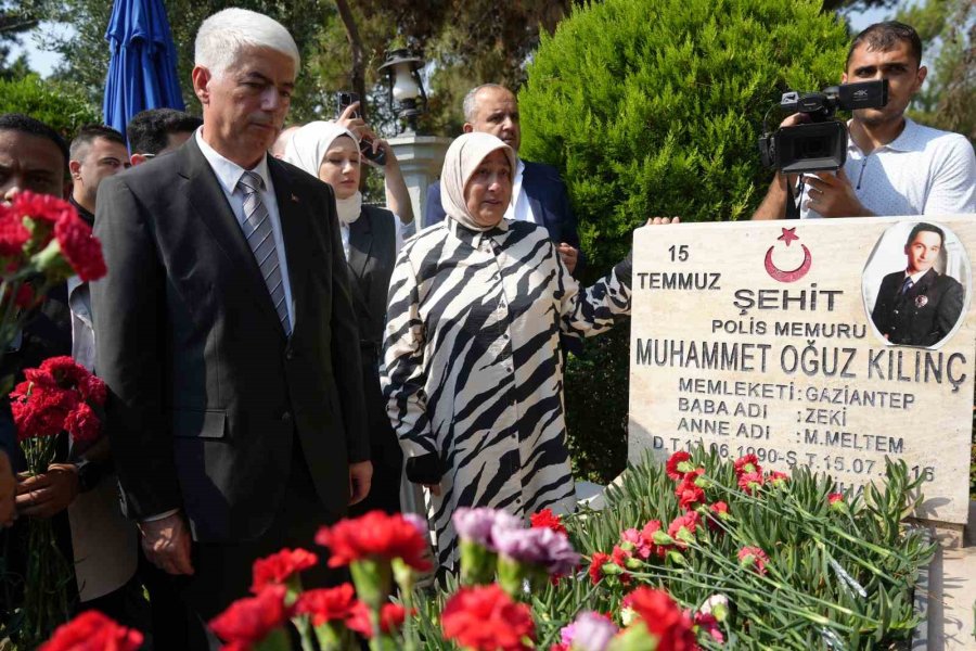 Antalya’da Şehit Annelerinin Gözüyaşlı Duaları 15 Temmuz’un Acısını Tazelendi