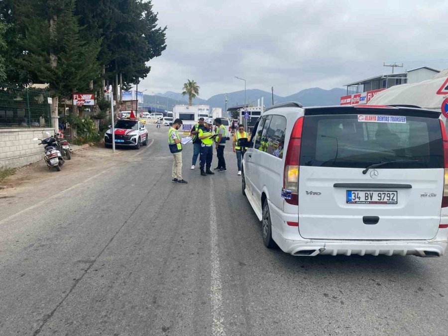 Korsan Taşımacılık Denetiminde 20 Araca Ceza Yazıldı