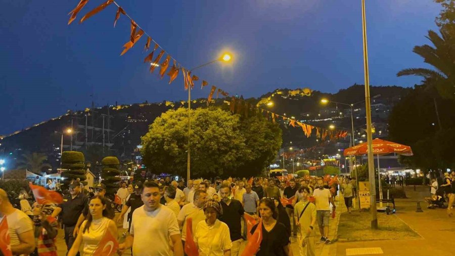 Alanya’da 15 Temmuz Şehitleri Dualar İle Anıldı
