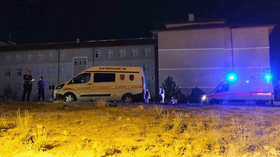 Karaman’da İki Arkadaş Başlarından Vurulmuş Halde Ölü Bulundu