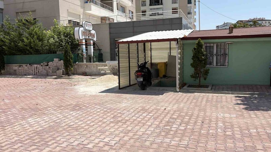 Çocukların Çöpte Bulduğu Tabanca Ekipleri Harekete Geçirdi