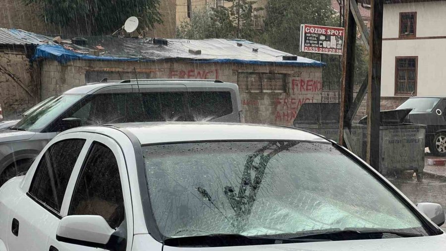 Konya’da Yağmur Bastırdı, Sücürüler Zor Anlar Yaşadı