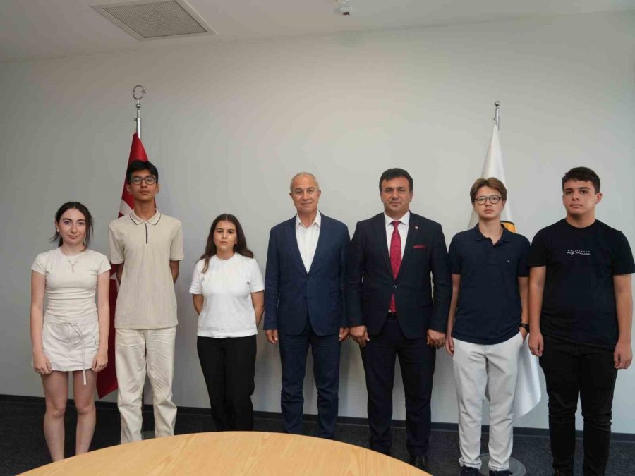 Alanya’nın Gurur Tablolarından Özçelik’e Ziyaret