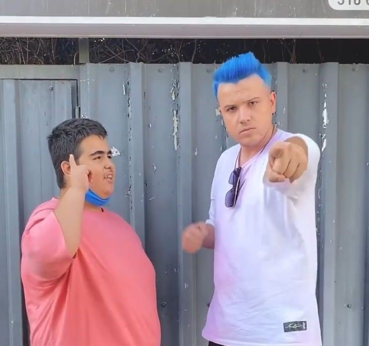 Sosyal Medya Fenomeni ’çello Mustafa’ Hayatını Kaybetti