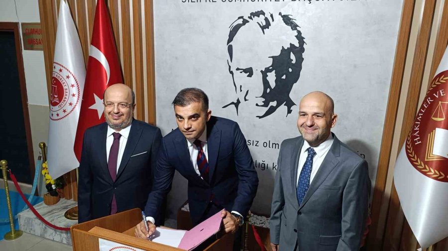 Silifke’de Hakim Ve Savcılara Yönelik Lojman Projesi İçin Sözleşme İmzalandı