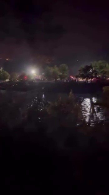 Irmağa Kaçan Topu Almak İsterken Akıntıya Kapılan Lise Öğrencisi Gözlerden Kayboldu