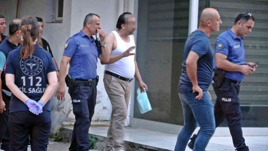 Karısına Kızıp Çatıya Çıktı, İtfaiye Erlerine Köşe Kapmaca Oynattı