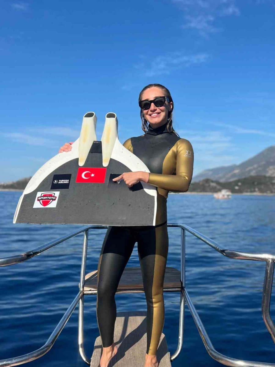 Şahika Ercümen’den 4 Günde 4 Altın Madalya