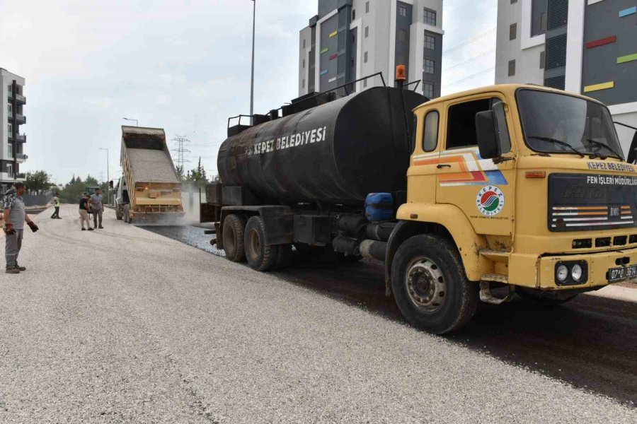 Habibler Mahallesi Sathi Asfaltla Buluştu