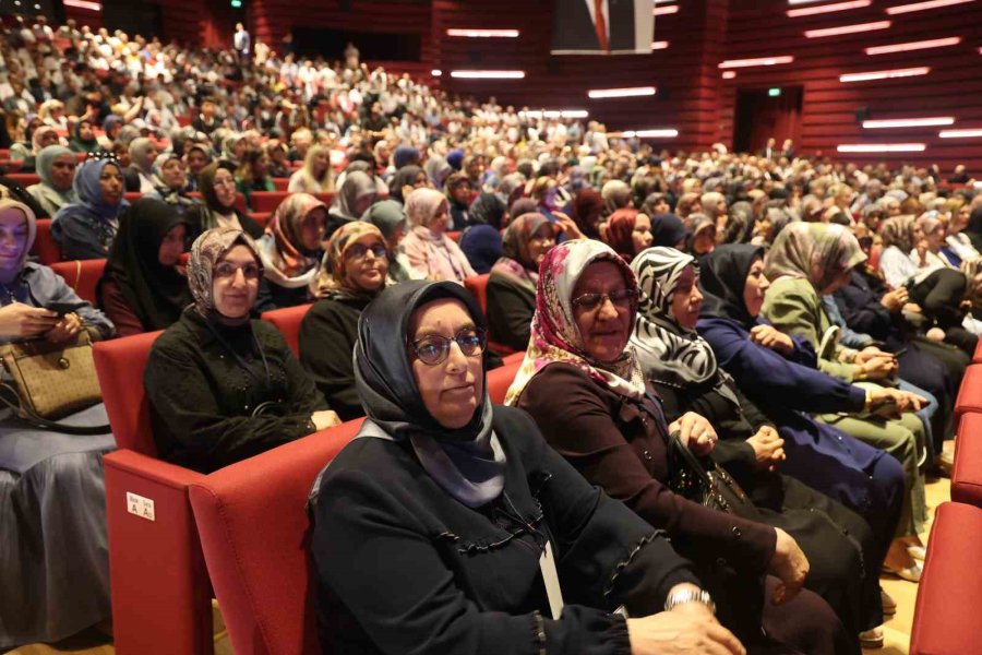 Konya’da Ak Parti Teşkilat Akademisi Eğitim Programı Düzenlendi