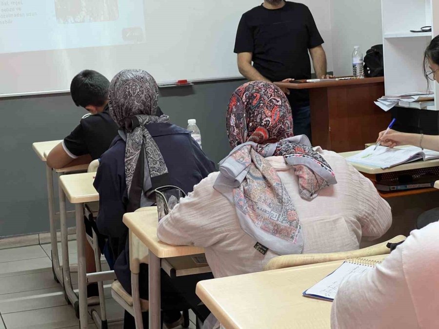 Uzmanlardan "lise Tercihleri Üniversite Yolculuğuna İlk Adım" Uyarısı