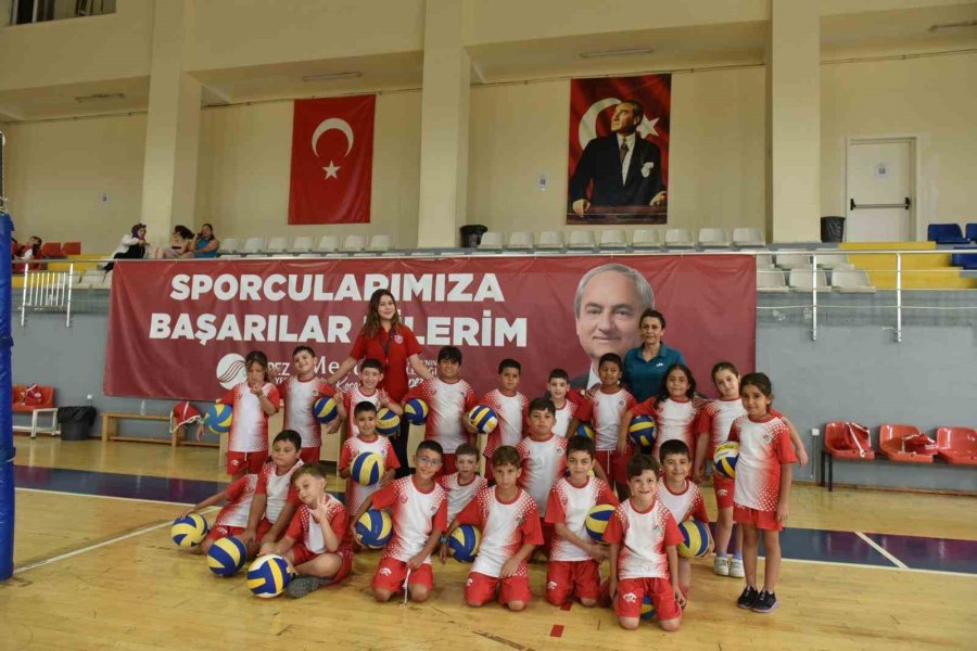 Kepez’de Çocuklar Sporla Gelişiyor