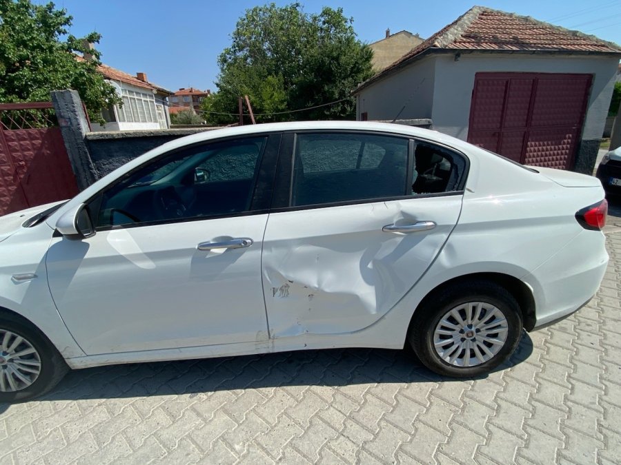 Kulu’da Elektrikli Bisiklet Otomobile Çarptı: 1 Yaralı