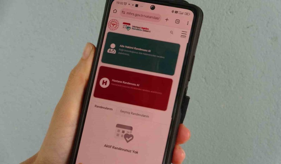 Zübeyde Nine, Köyünden Doktora Görüntülü Ulaşıp Muayene Oldu